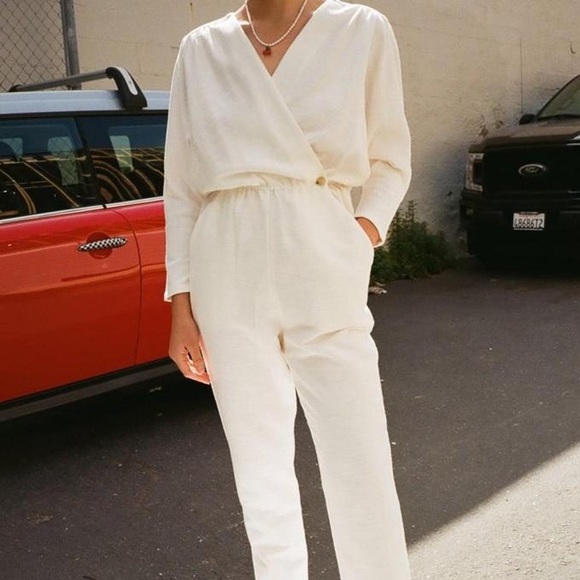 Paloma Wool White Jumpsuit Wrap Alexandria size Small Pockets V Neck - Picture 1 of 12